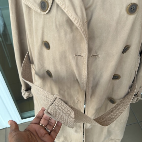 GUC JCrew Mid length trench in Tan - Picture 2 of 11